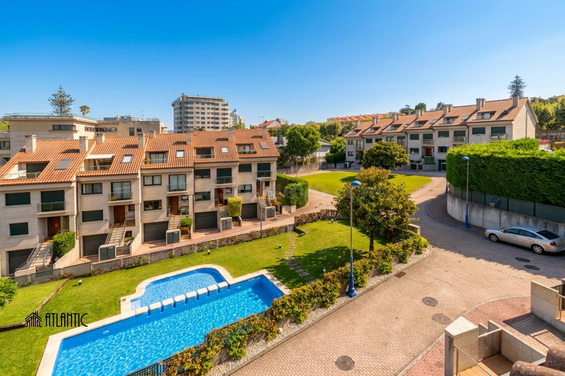 Adosado 5 habitaciones 222m² en venta - Alcabre