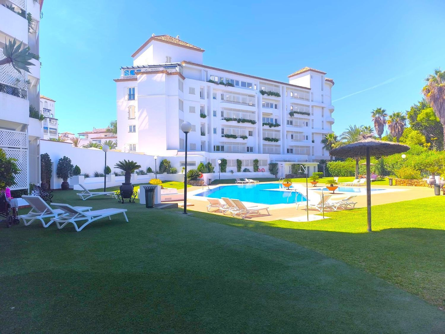 Piso 2 habitaciones 192m² en alquiler - Nueva Andalucía