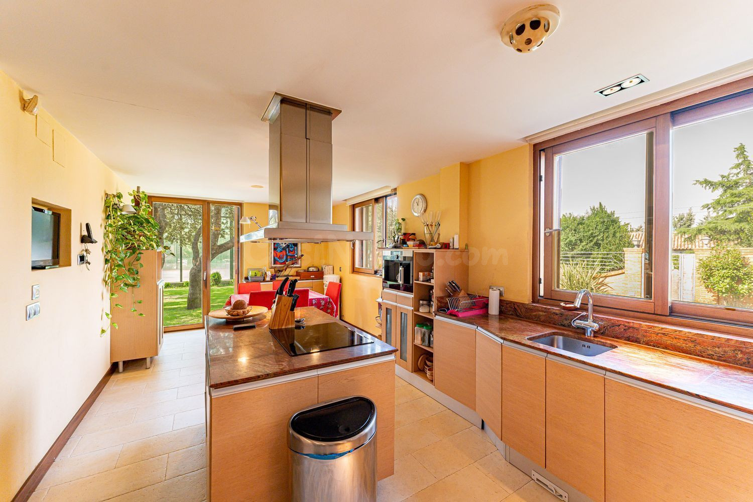 Chalet 5 habitaciones 665m² en venta - Eurovillas - foto 5