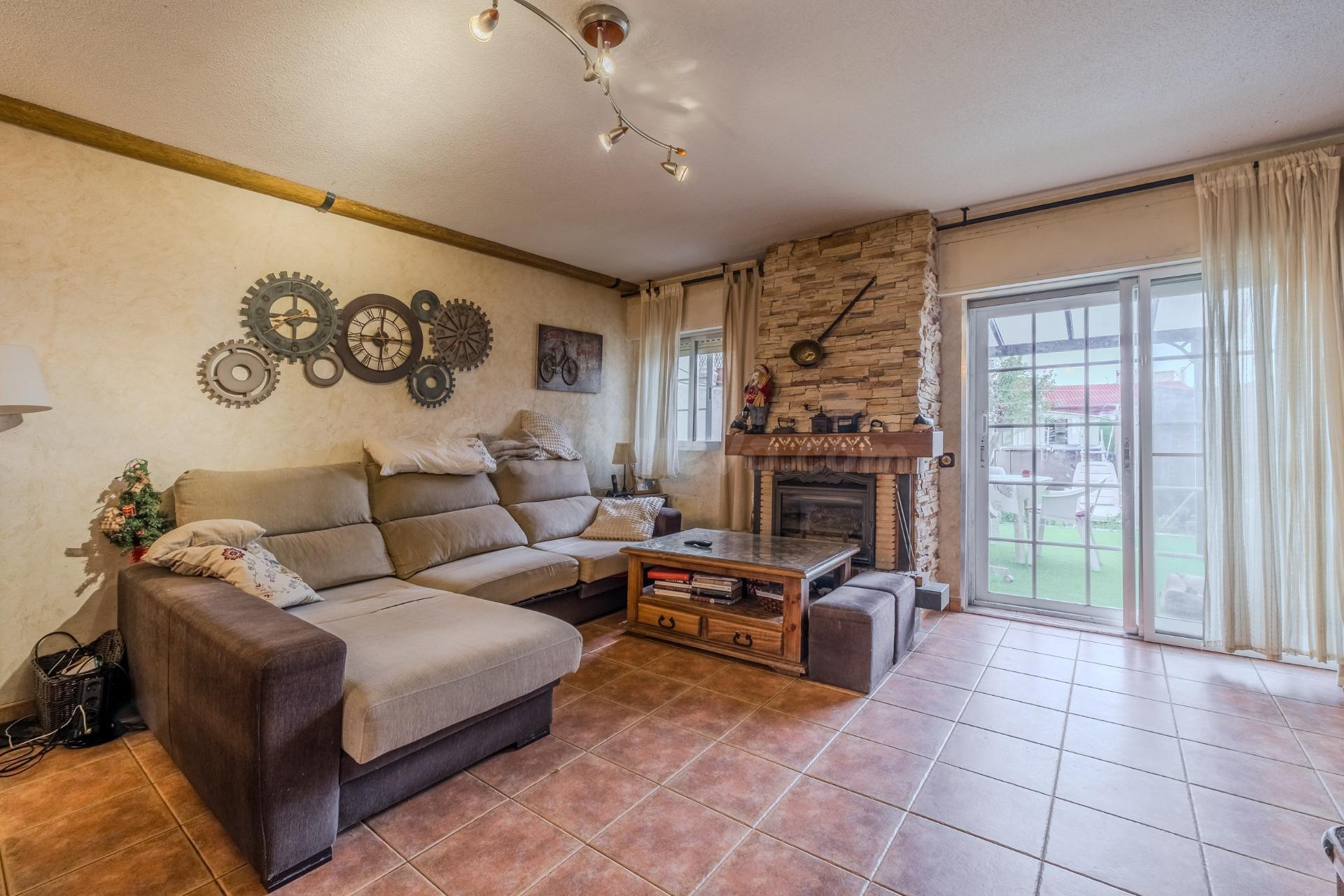 Precioso chalet adosado en Valdetorres de Jarama