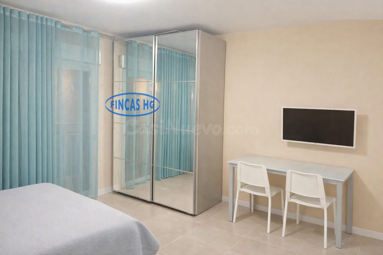 Estupendo apartamento estilo loft ubicado en pleno centro tradicional y turístico de Alicante.