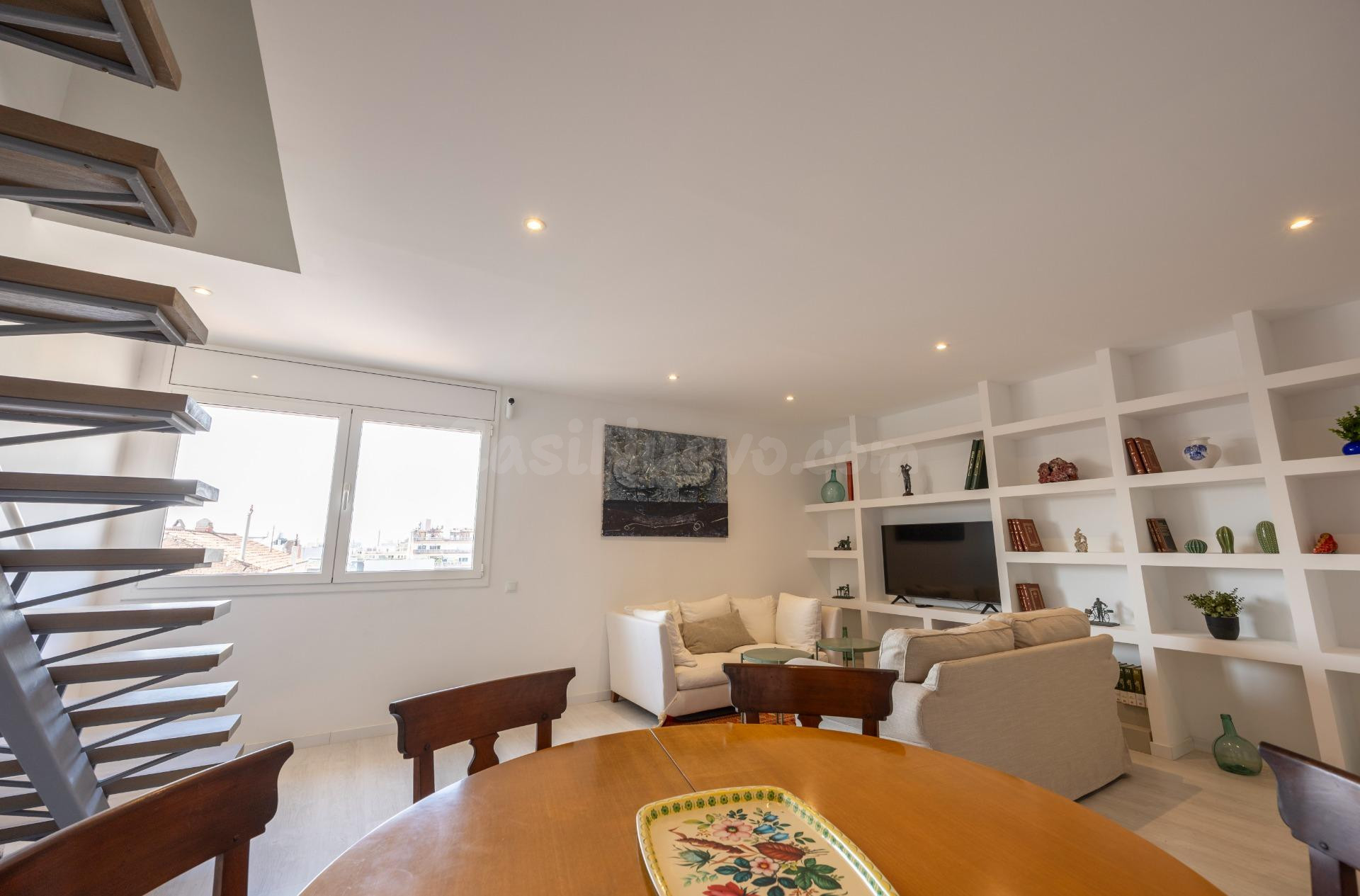 Se Vende Exclusivo ático dúplex reformado y amueblado en Ram - foto 5