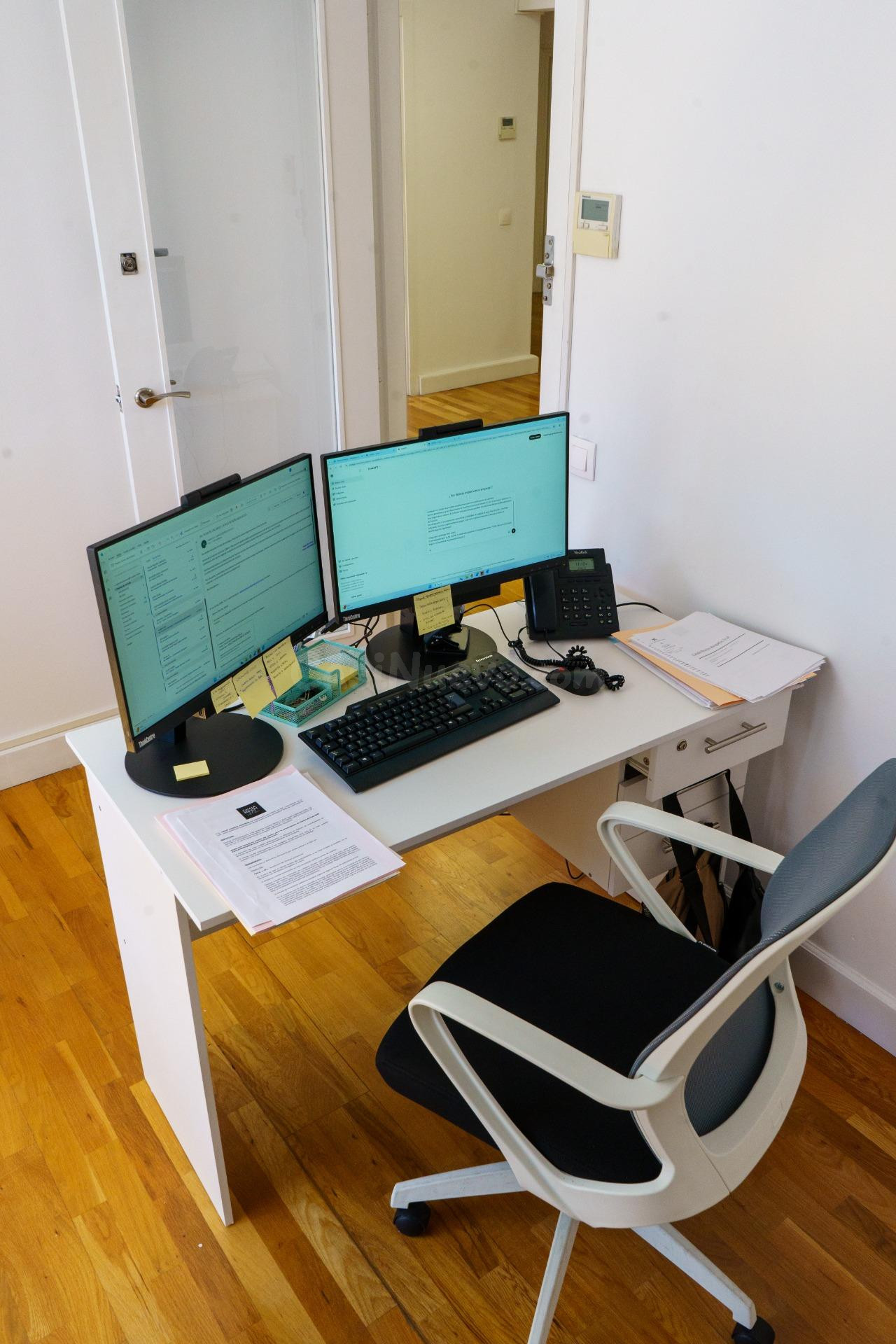 Alquiler de Despachos • Puestos de coworking desde 150 €/mes - foto 2