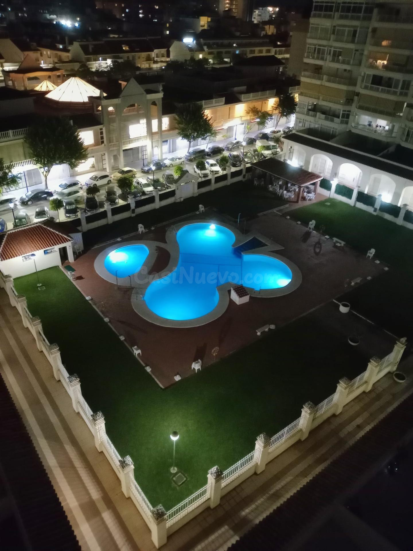 Ático/Piso con Vistas al Mar y Solárium Privado – Alquiler de Temporada en Los Boliches