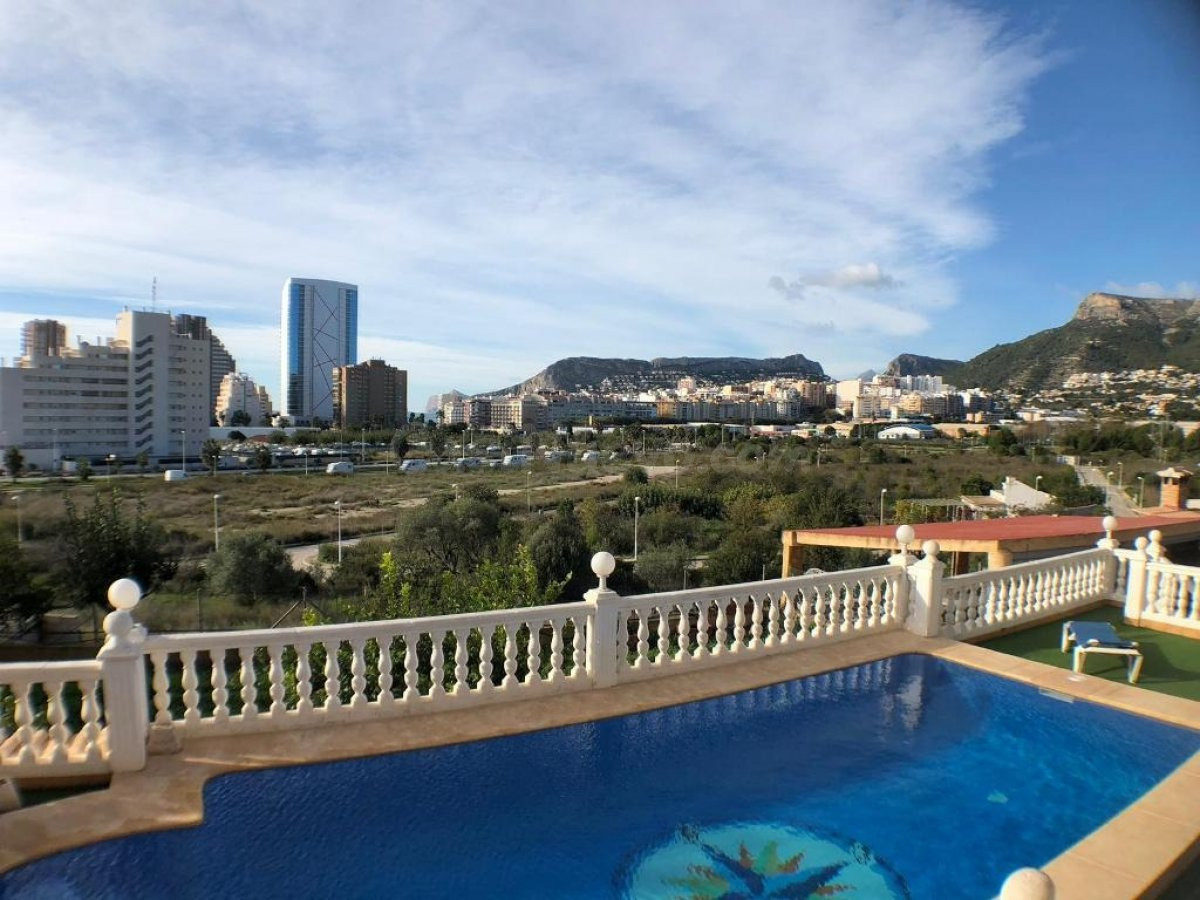 Villa en una ubicación excelente en Calpe - foto 4