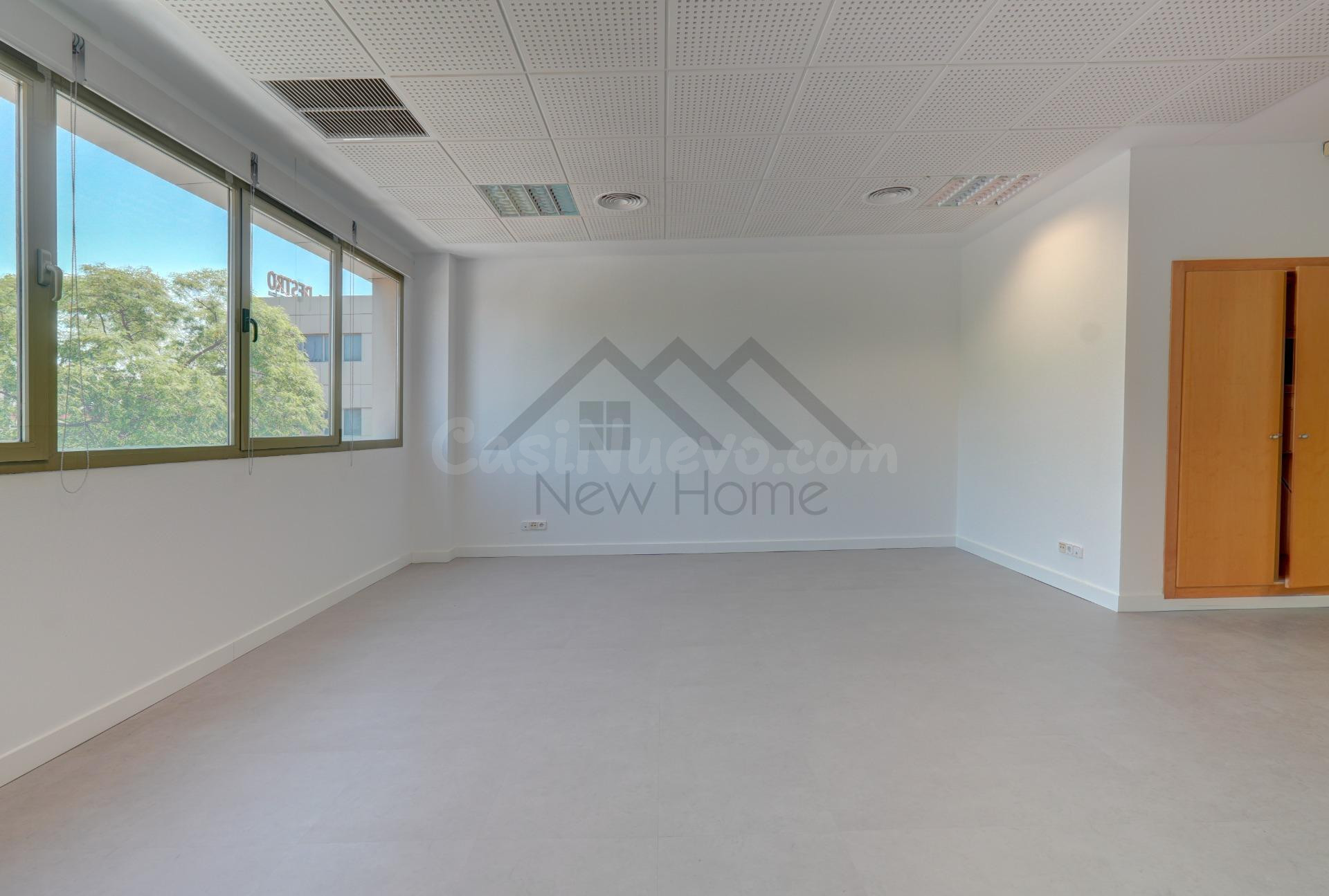 ✨ Tu oficina en el corazón empresarial de Valencia. Impecabl - foto 2