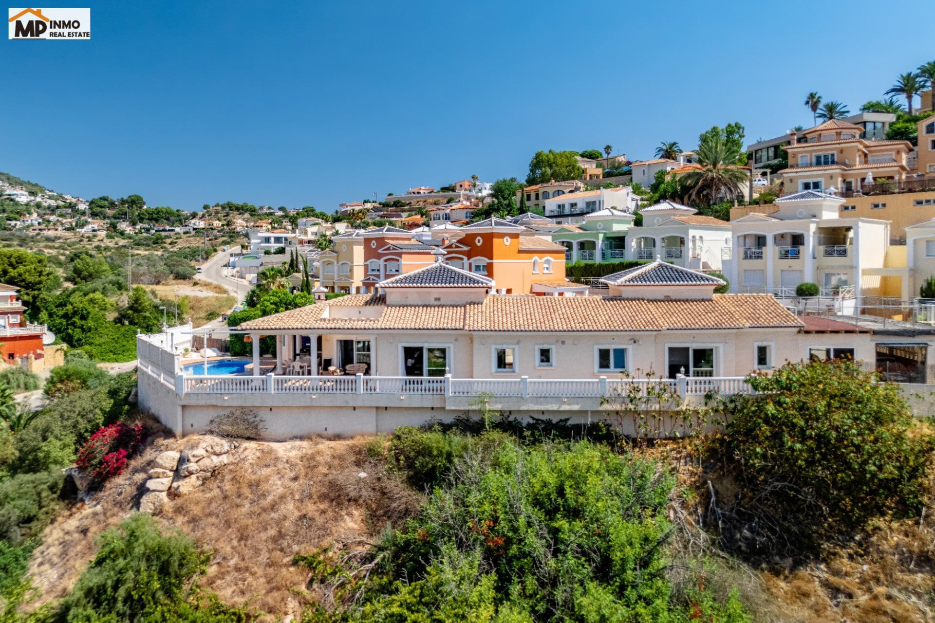 Villa con impresionantes vistas al mar cerca de Puerto Blanco, Calpe