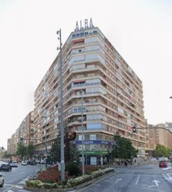 Piso en el Edificio Alba: luz, espacio y ubicación excelente!!