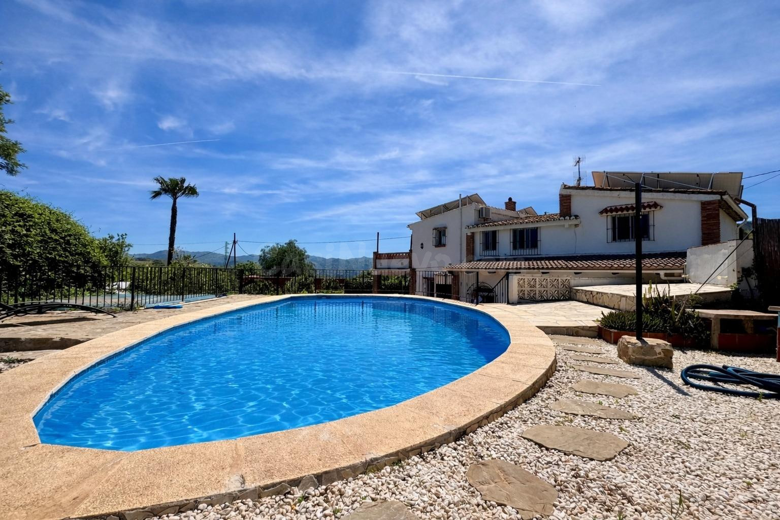 Negocio: Encantadora finca con casa de invitados independien