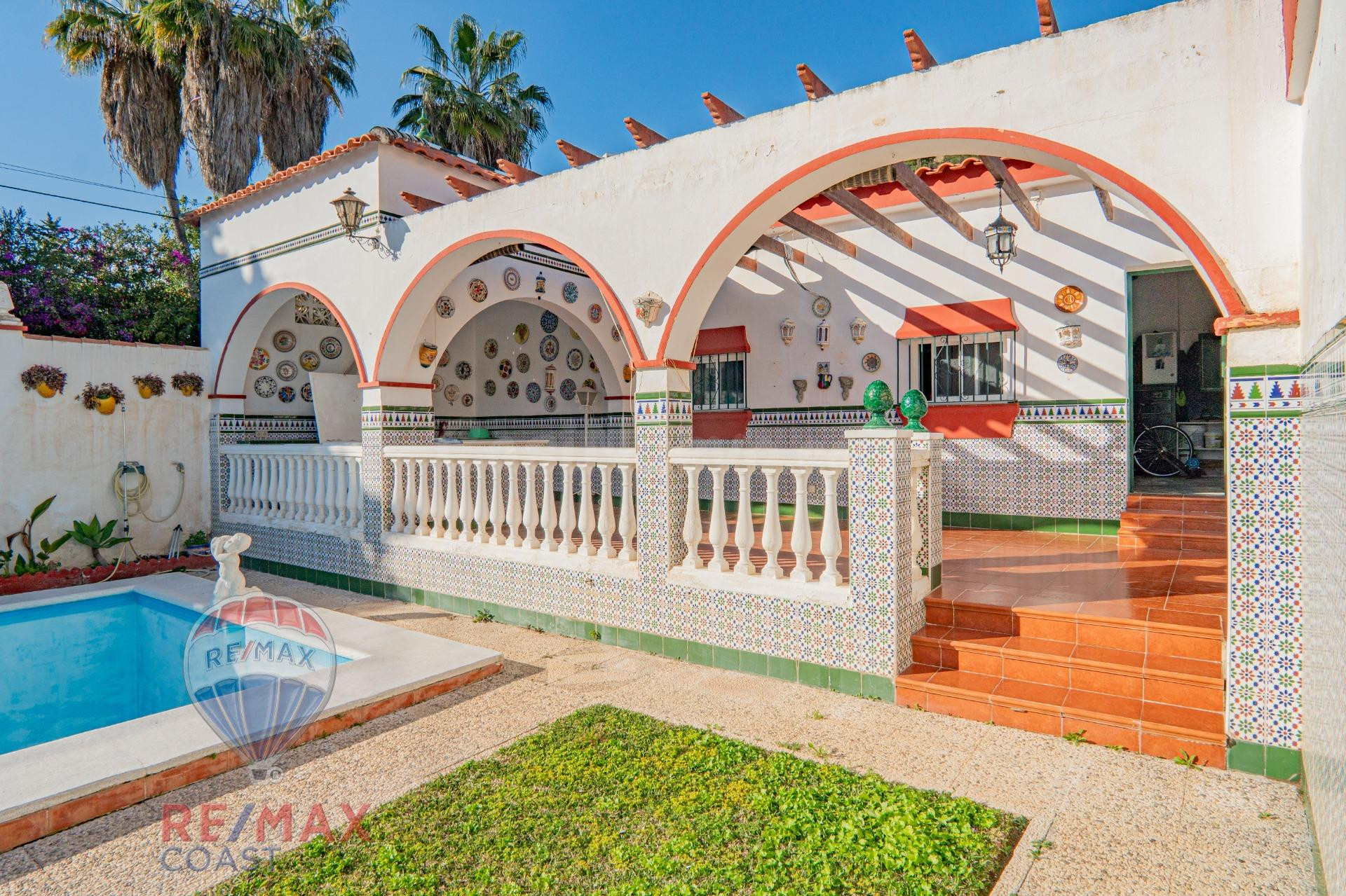 Chalet independiente frente al mar