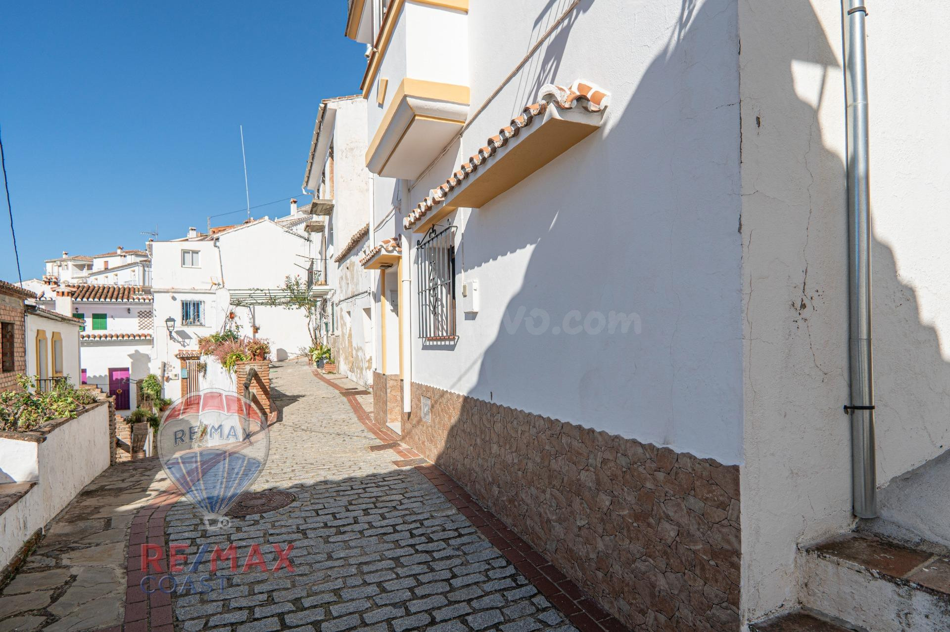 CASA CON ENCANTO EN JUBRIQUE - foto 3