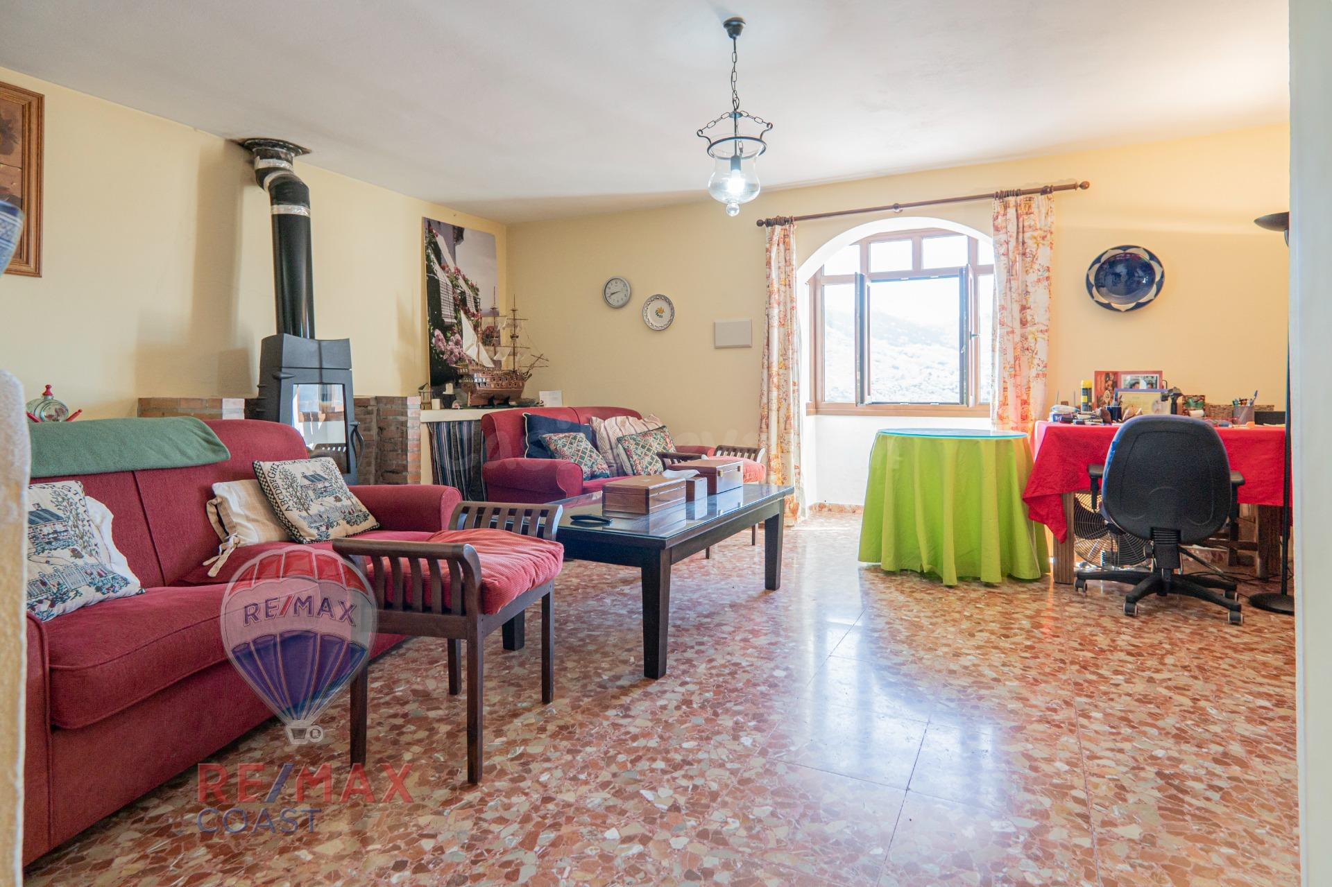 CASA CON ENCANTO EN JUBRIQUE - foto 4