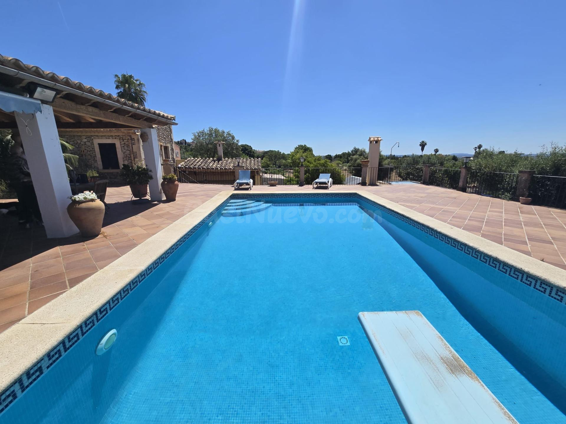 Espléndido Chalet en Campanet con Amplias Terrazas y Piscina