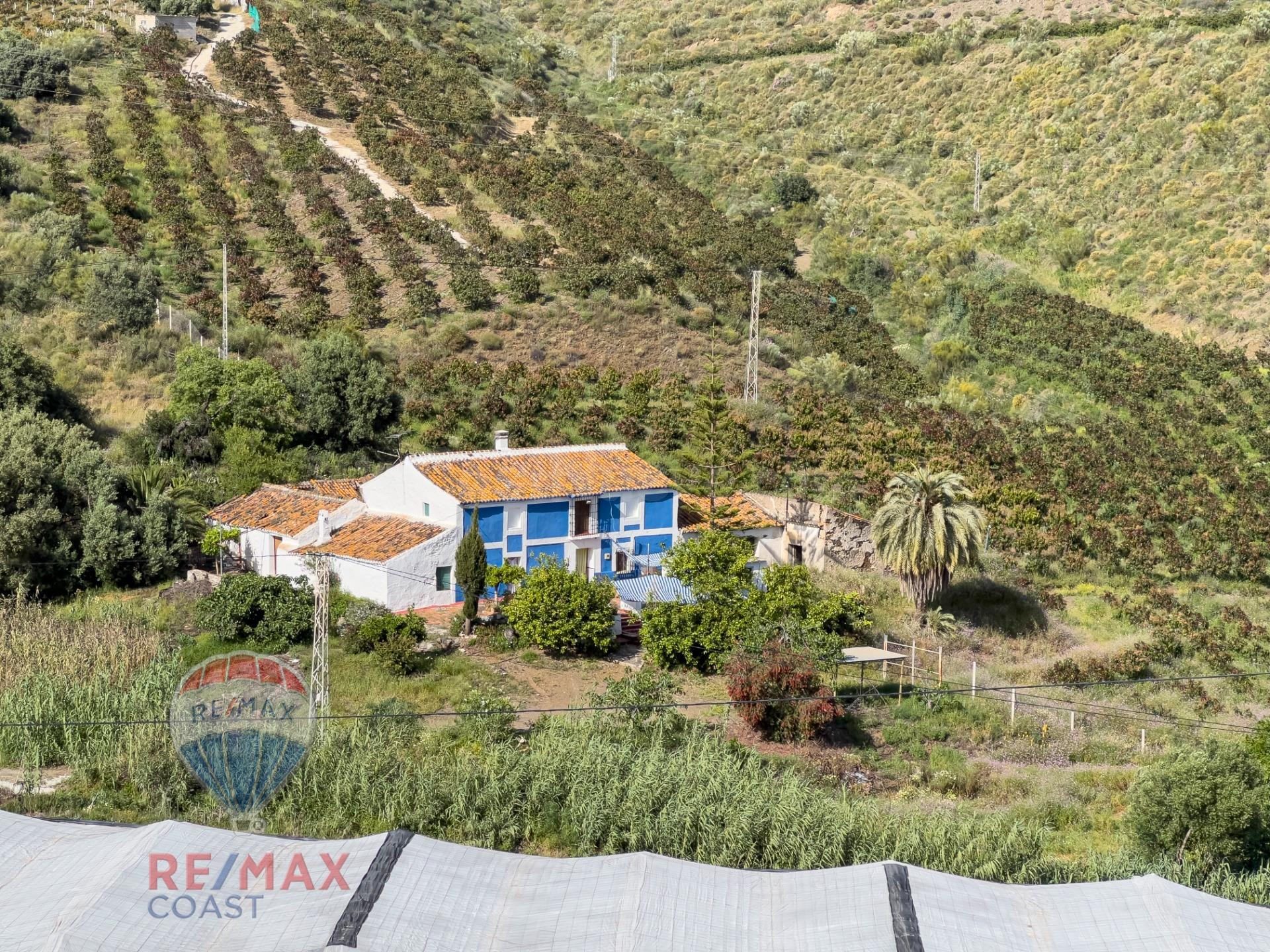 AUTÉNTICA CASA RURAL EN CAJIZ-ENCANTO ANDALUZ CON GRAN POTENCIAL