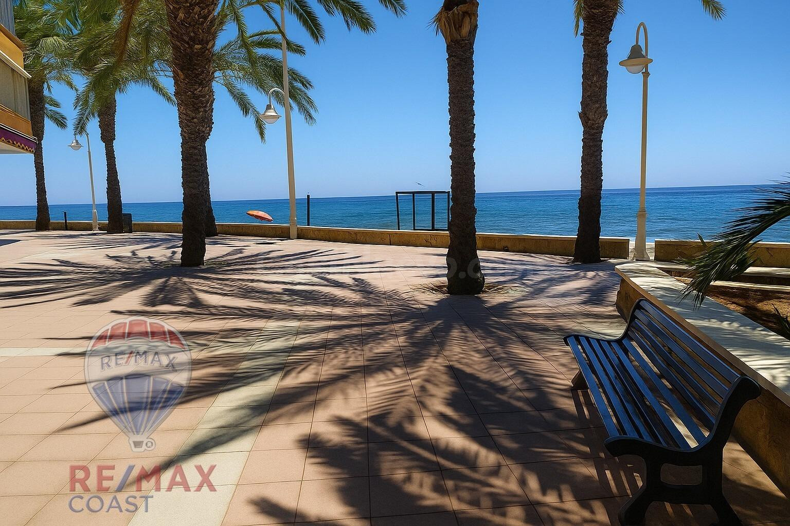 DUPLEX CON ENCANTO EN ALGARROBO COSTA.