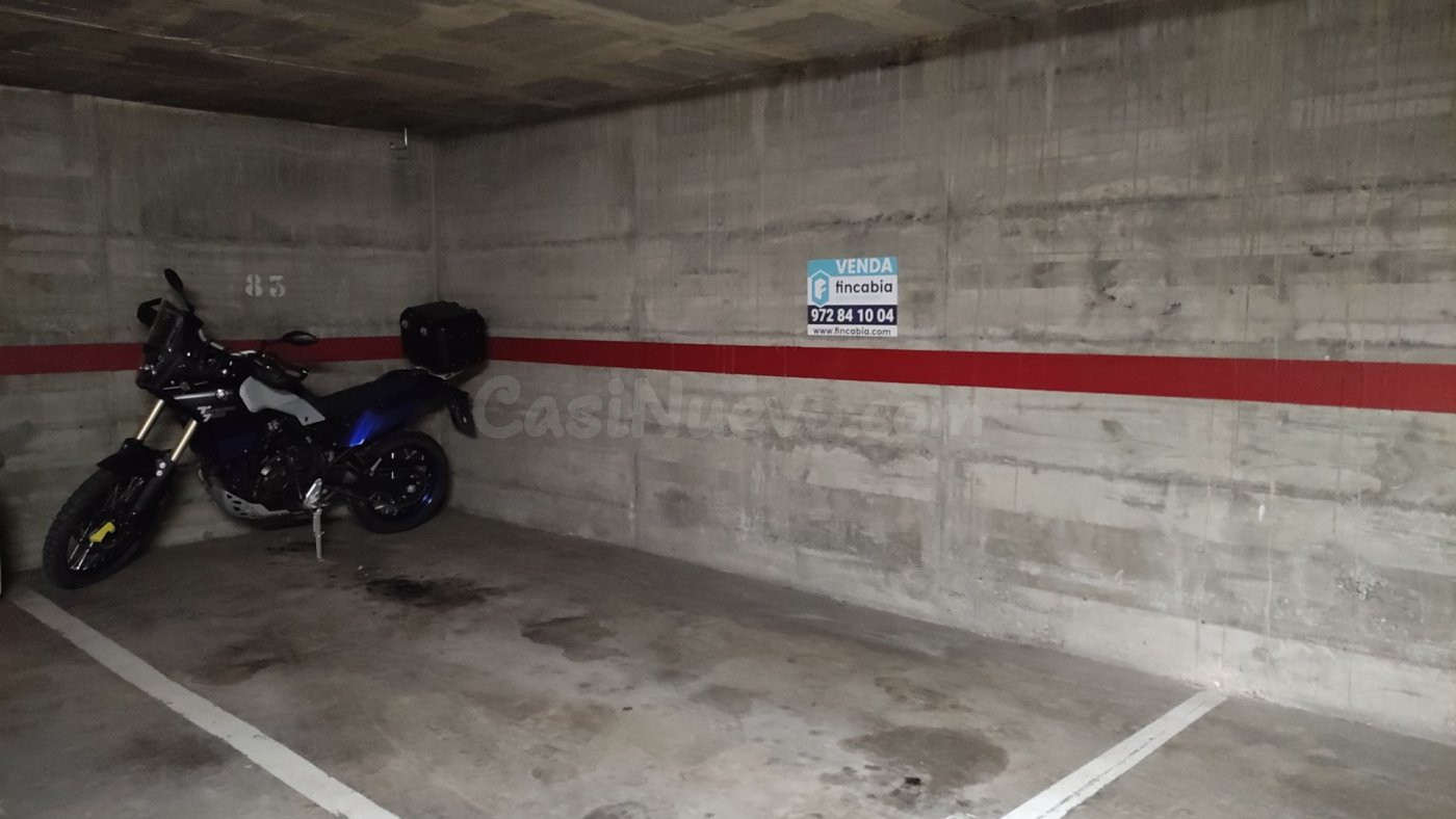 Parking en venta en la plaza Europa de Santa Coloma de Farne