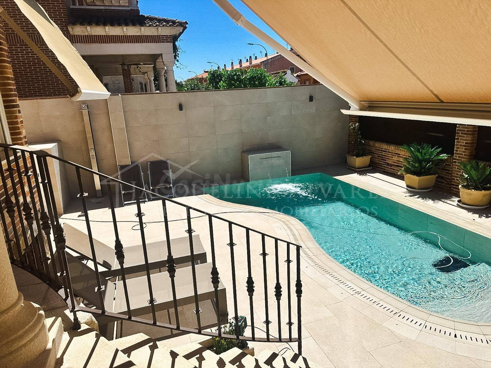 CASA -CHALET  INDEPENDIENTE CON PISCINA, ZONA GOURMET Y GARA - foto 3