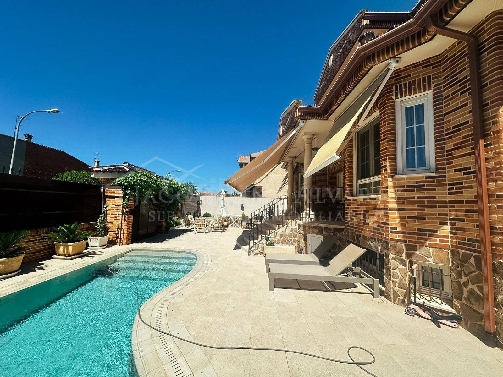 CASA -CHALET  INDEPENDIENTE CON PISCINA, ZONA GOURMET Y GARA - foto 4
