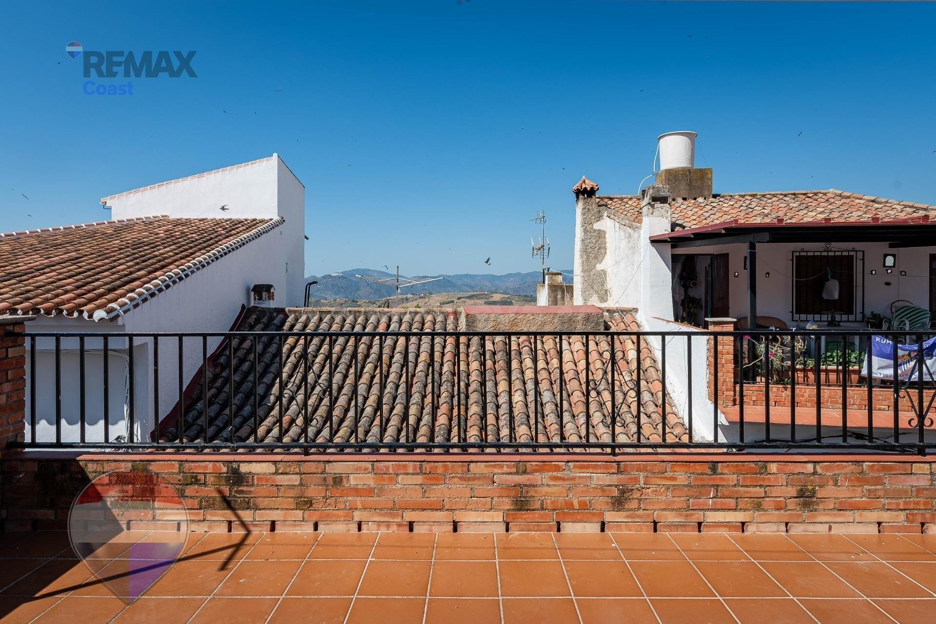 CASA CON ENCANTO EN EL CENTRO DE PERIANA - foto 5