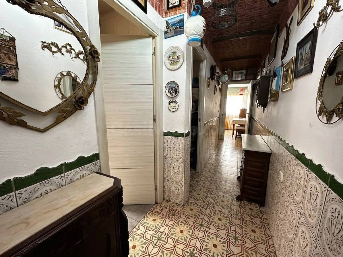 PISO BAJO CON PATIO, PARLA ZONA CALLE PINTO, 3 DORMITORIOS