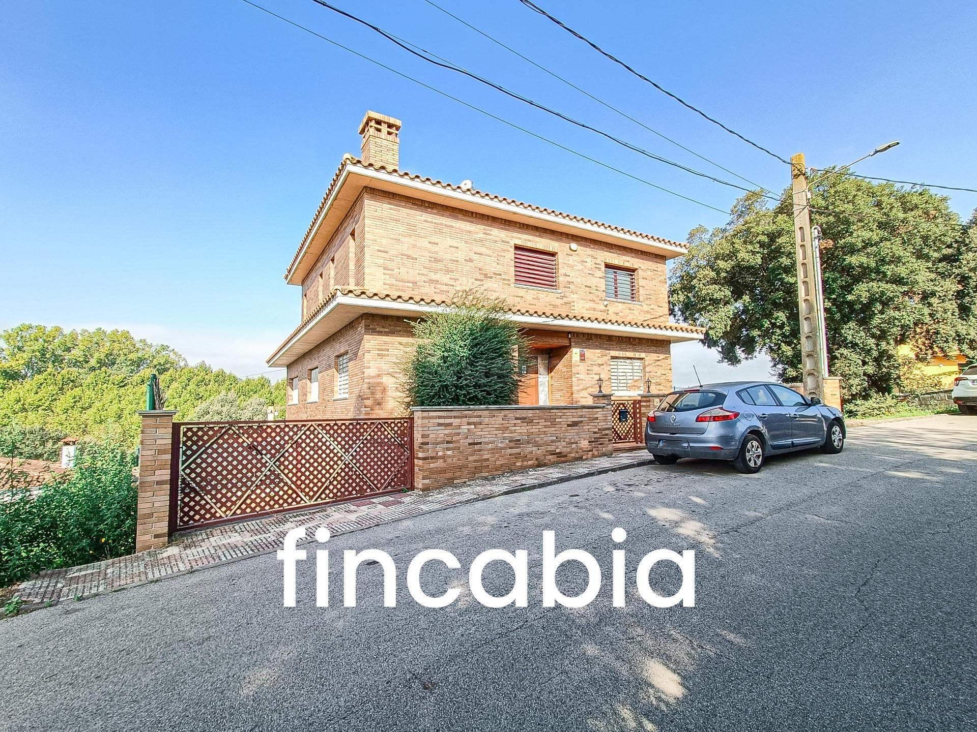 Casa en venta en Maçanet de la Selva con jardín, piscina pri - foto 5