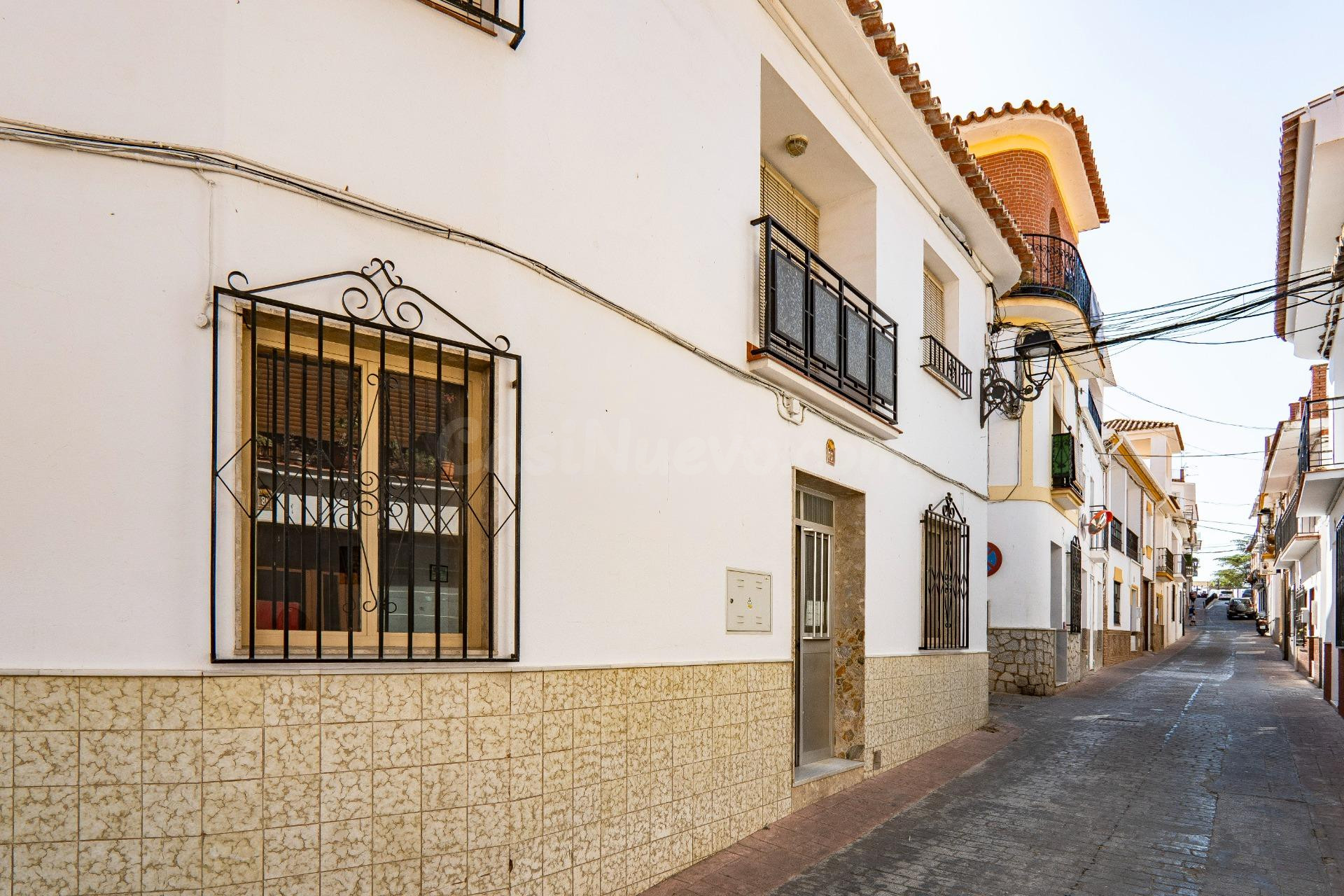CASA CON ENCANTO EN EL CENTRO DE PERIANA - foto 3