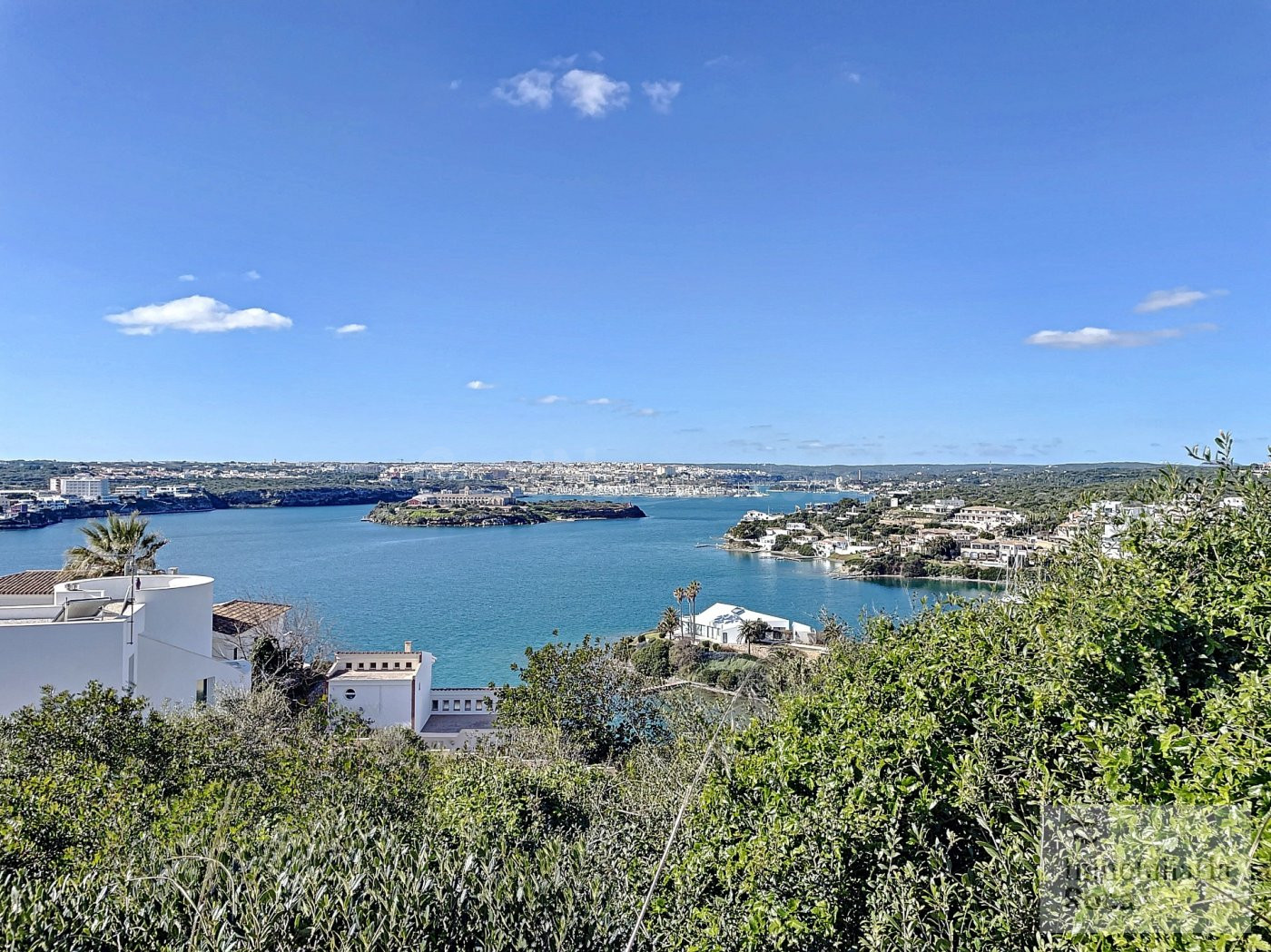 M02 - EXCLUSIVA!!! Últimos terrenos en venta en Cala Llonga, Maó