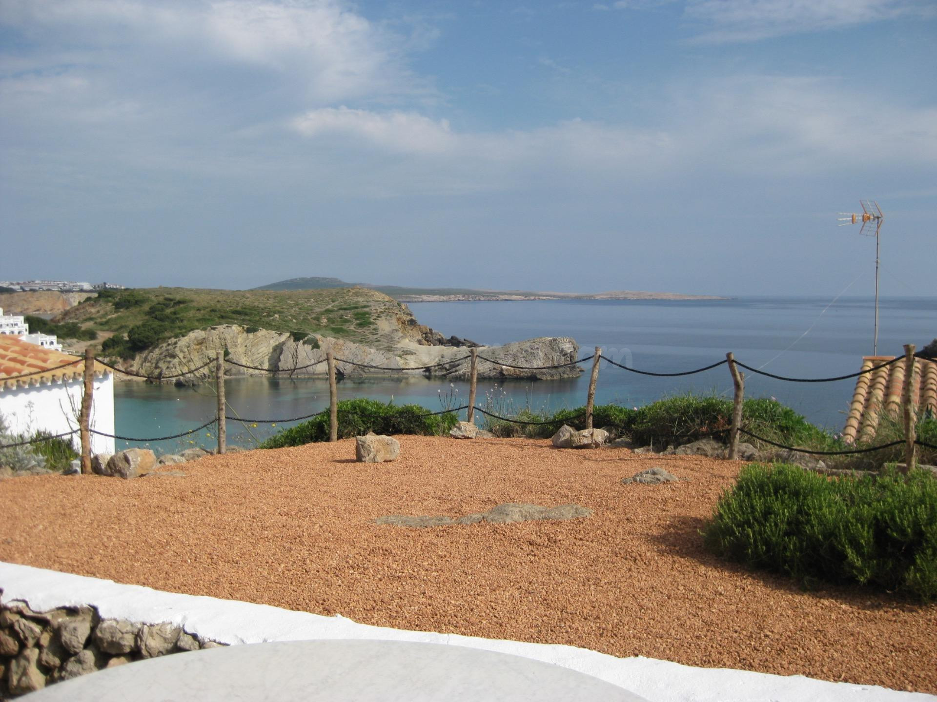 A37 - NEGOCIABLE - ESCUCHAMOS OFERTAS - Restaurante con vistas al mar en Arenal d’en Castell