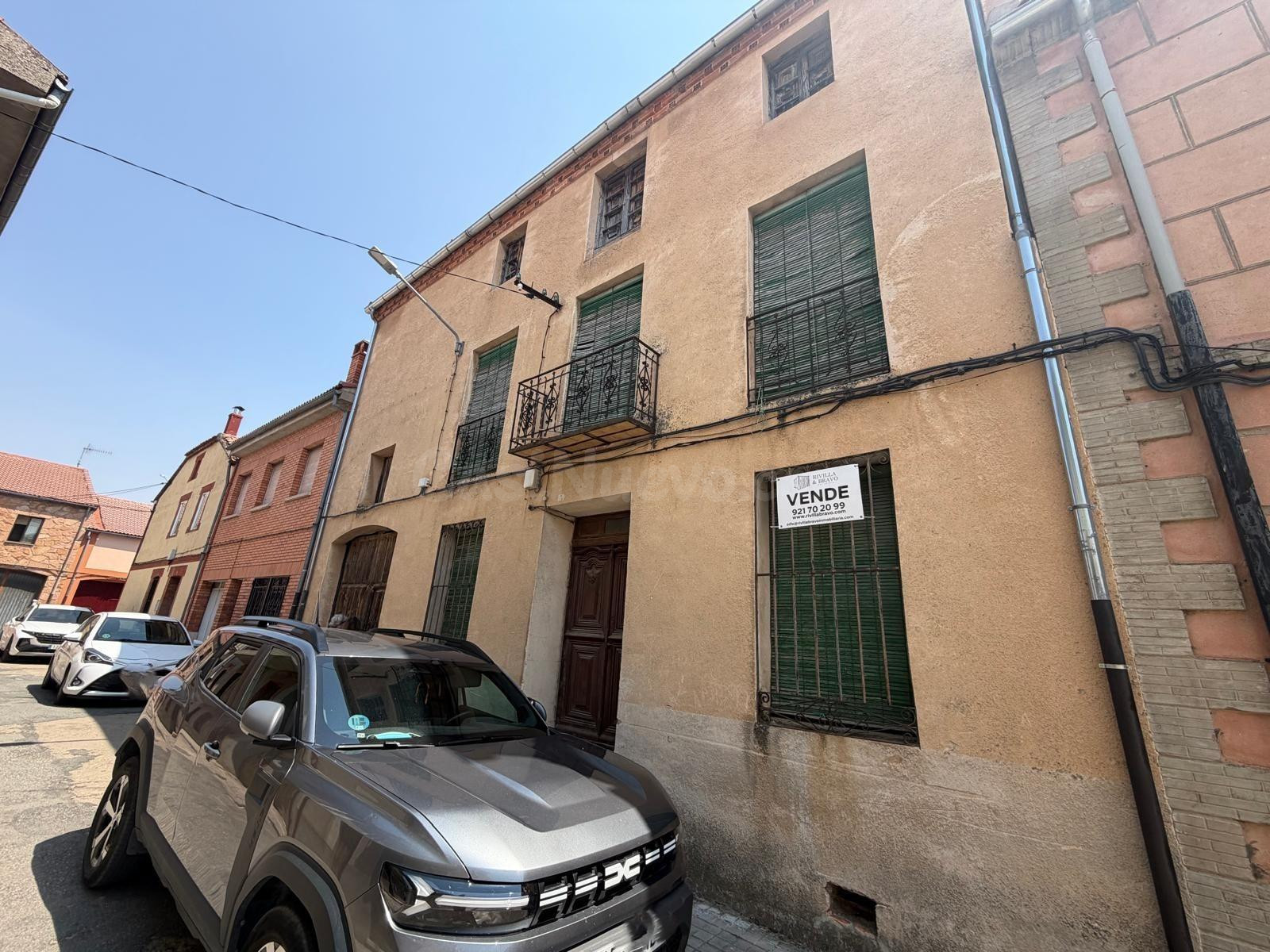 ESTUPENDA CASA PARA REFORMAR EN CABEZUELA (SEGOVIA) - foto 2