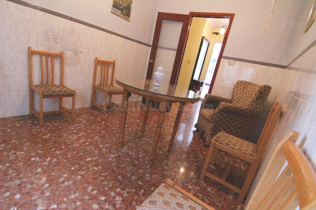 AMPLIO PISO DE 4 DORMTIORIOS CON 2 BAÑOS Y 132 M2, EN RUTE - foto 3