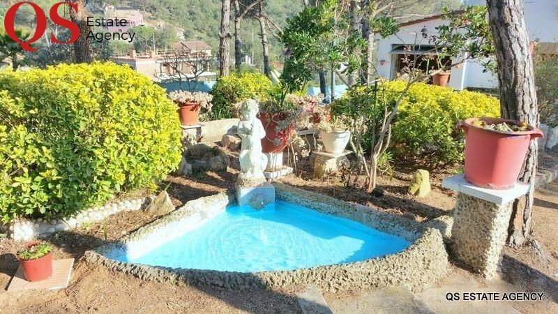 Casa con piscina y jardín en urbanización Mas Altaba, Maçanet de la Selva