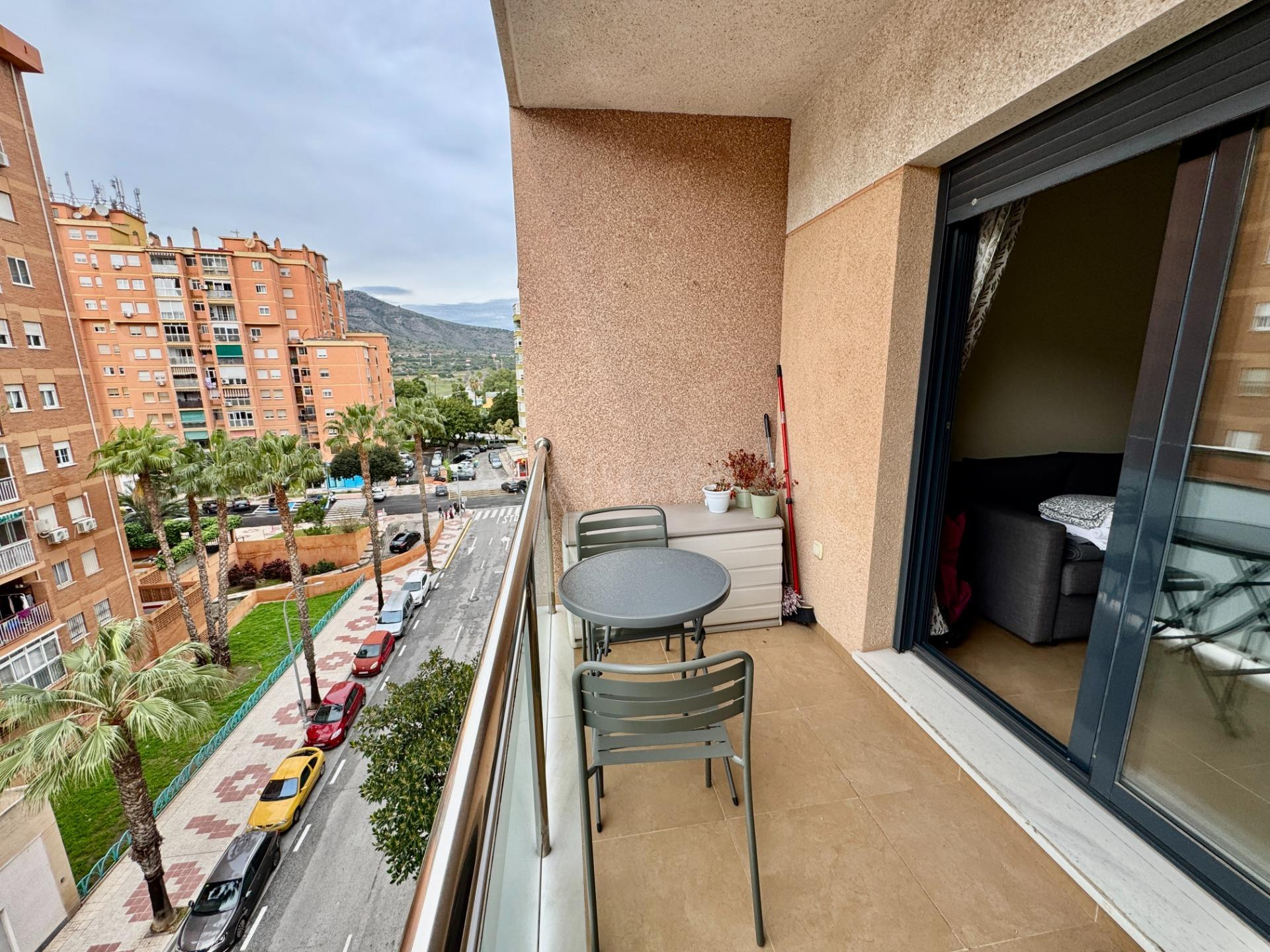 Se vende fantástico piso en Torremolinos centro,
