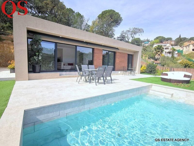Vivienda autosuficiente y ecologica en urbanización Terra Brava, Tordera