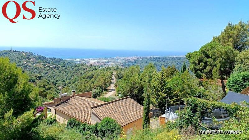 Terreno urbano con panorámicas vistas al mar en la urbanización Ciutat Jardi, Santa Susanna