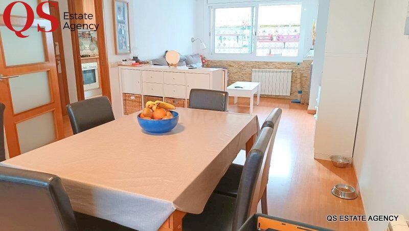 Casa adosada en venta en centro de Vidreres - foto 2