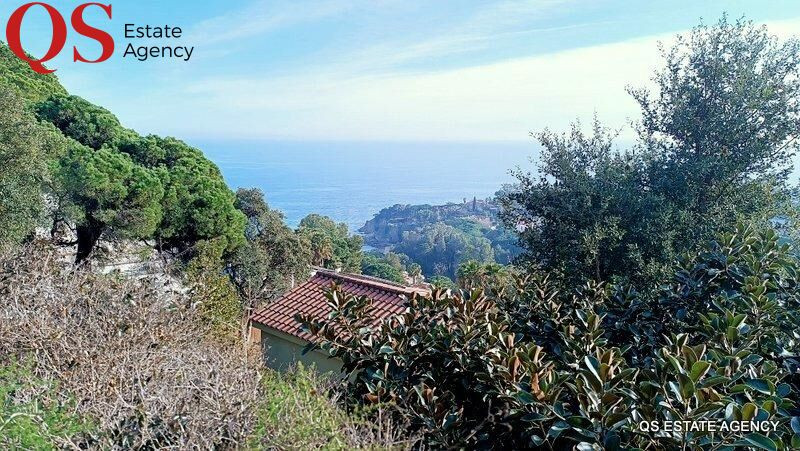 Parcela con vistas al mar en  urb. Cala Sant Francesc, Blanes