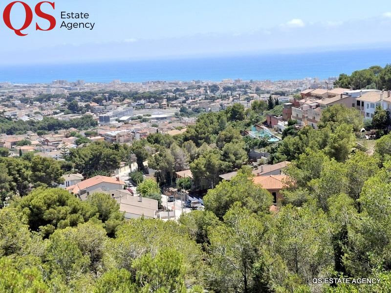 Terreno con vistas al mar y montaña en Segur de Calafell, Tarragona