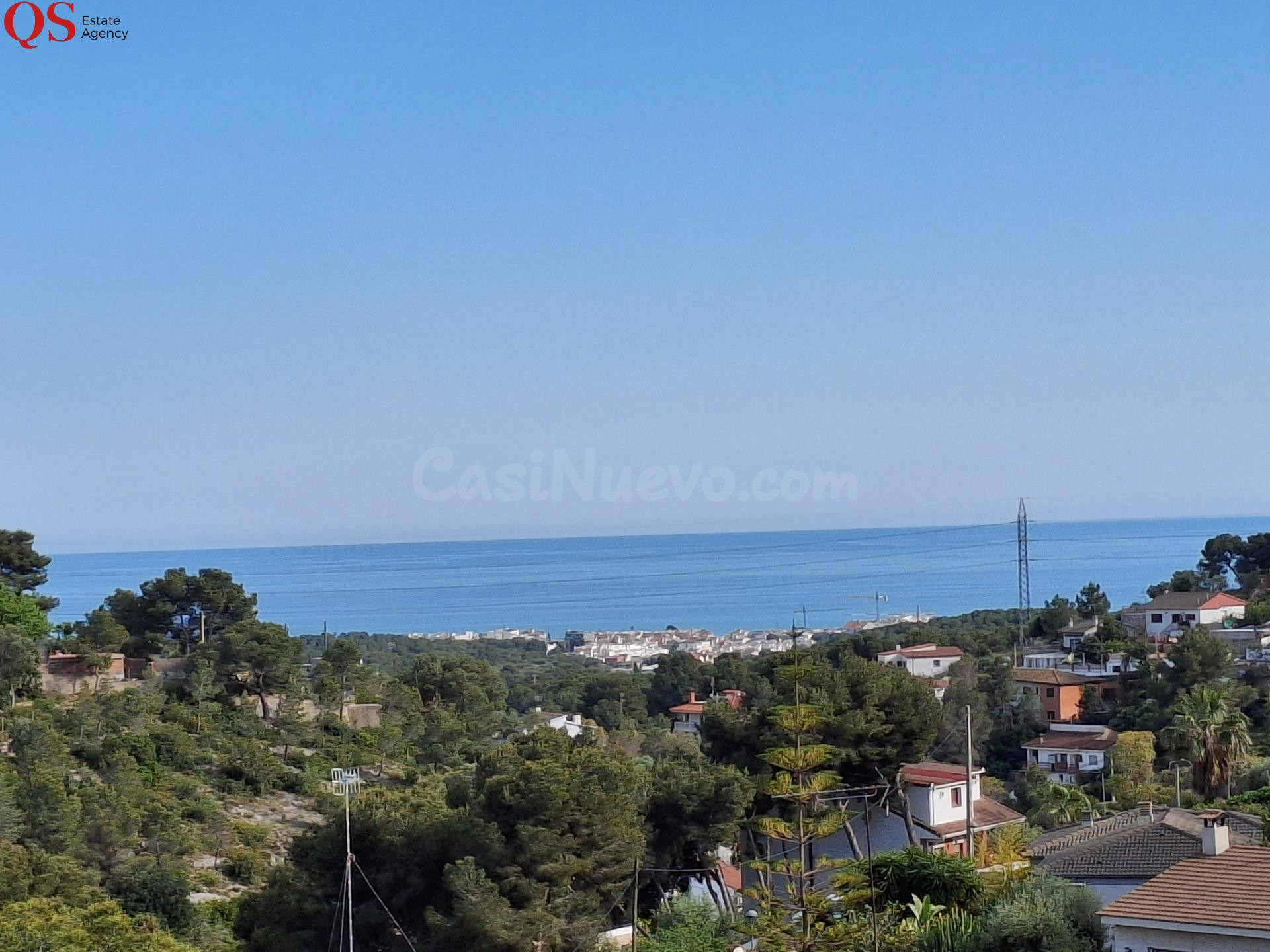 Parcela con vistas al mar en la urbanización Jardines de Cunit, Cunit