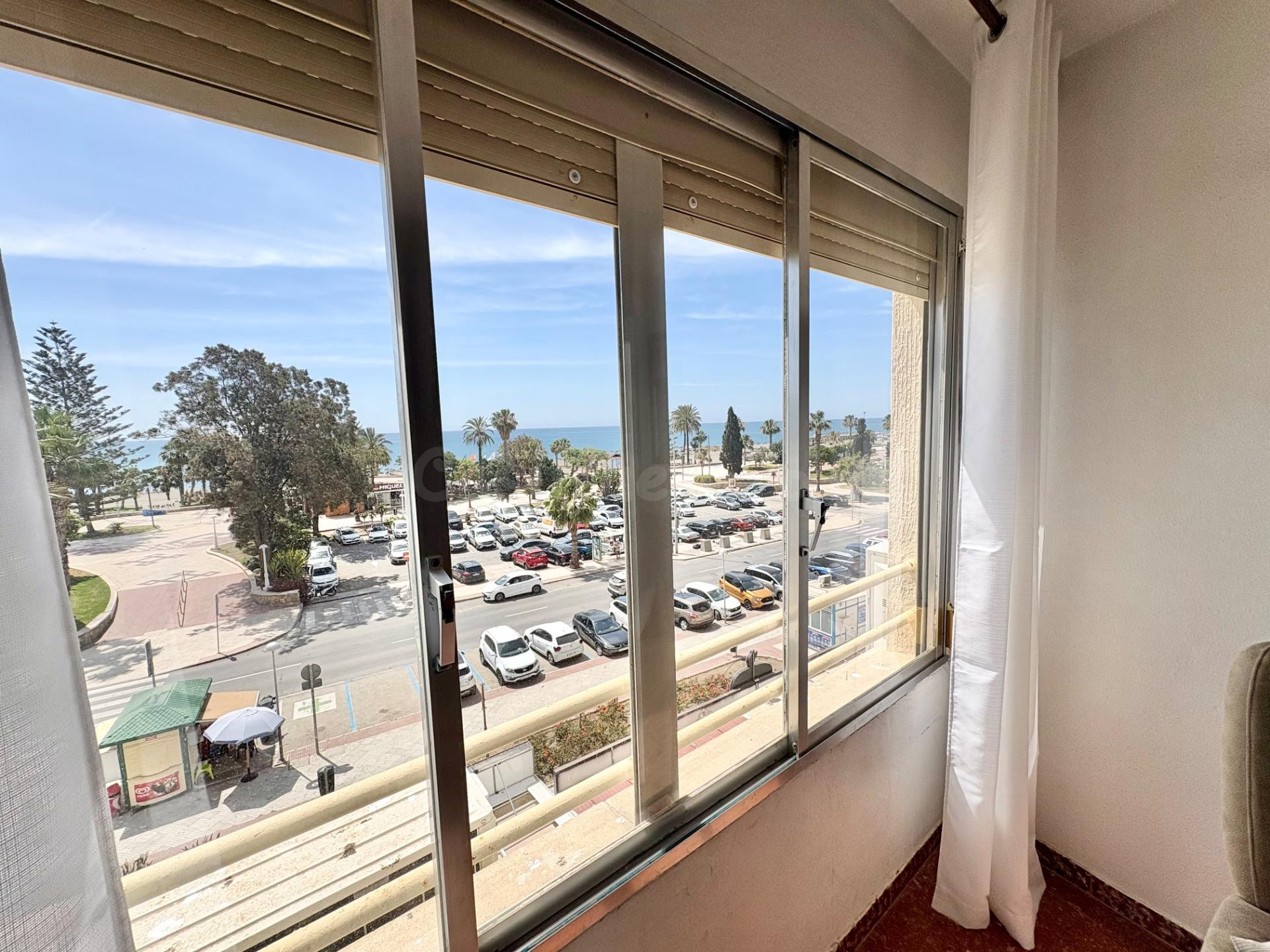 Precioso apartamento en primera linea Torre del Mar