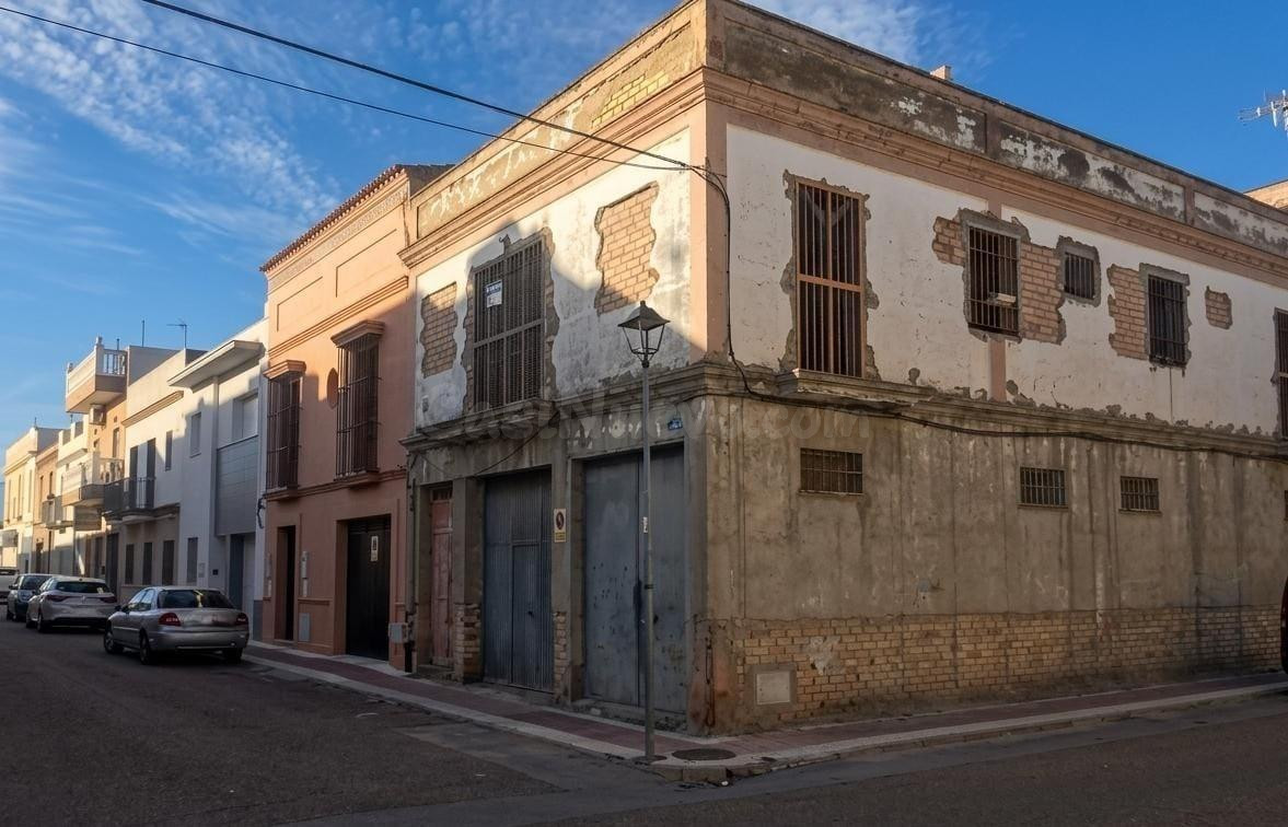 ¡OPORTUNIDAD EN ALCALÁ DEL RÍO!