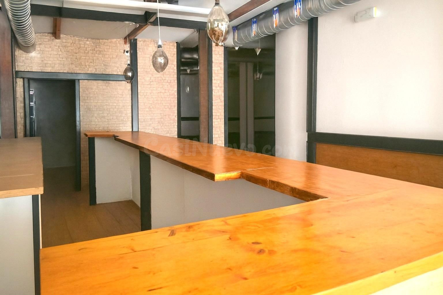 Local comercial en venta en Palomeque–140 m2
