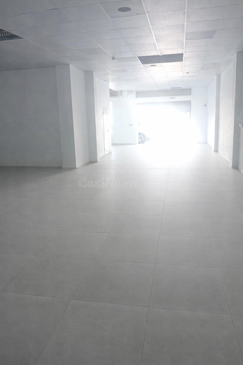SE VENDE AMPLIO LOCAL COMERCIAL - foto 4