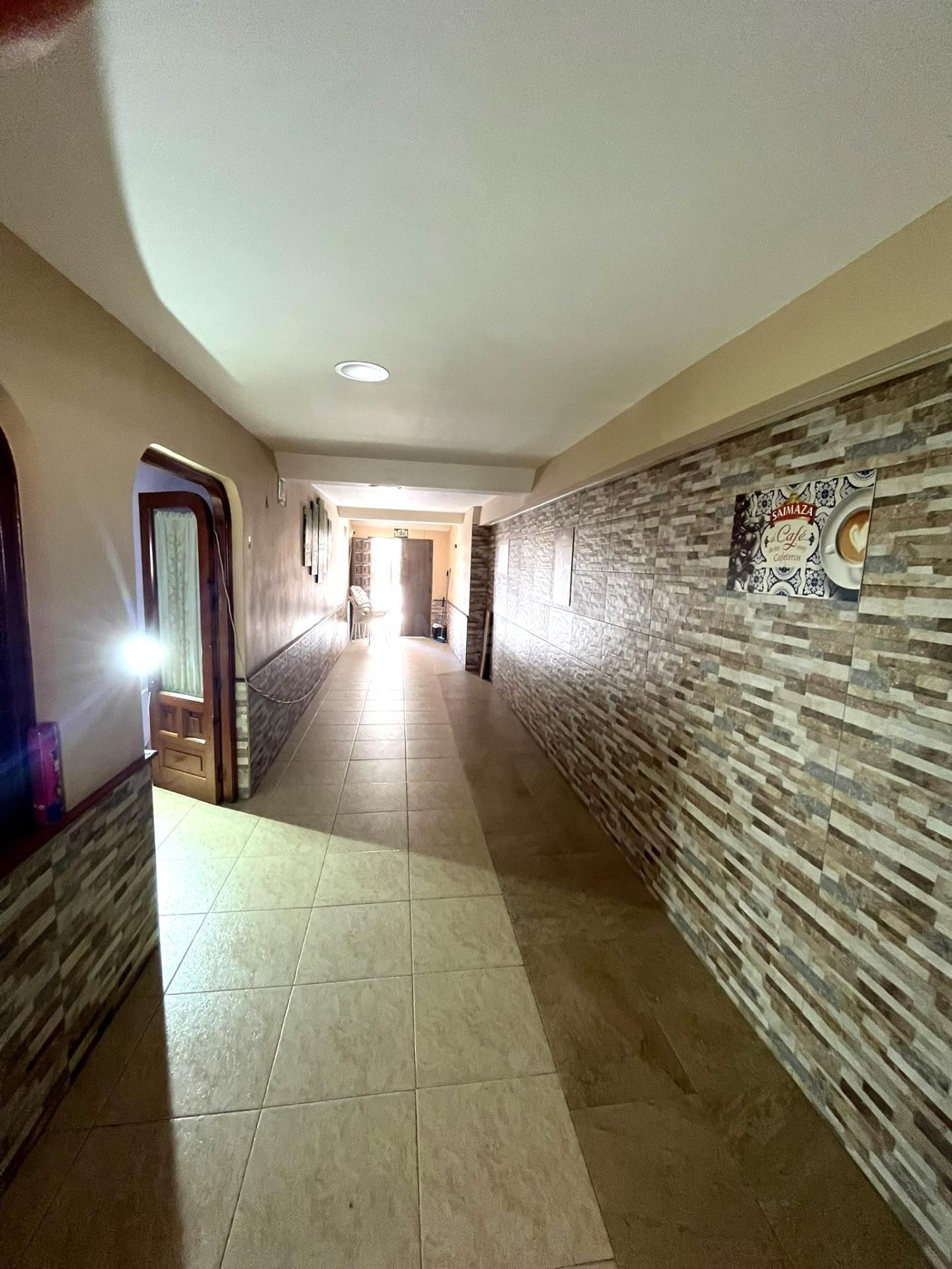 Local comercial en Huelva | 160 m2, salida a dos calles, ins - foto 5