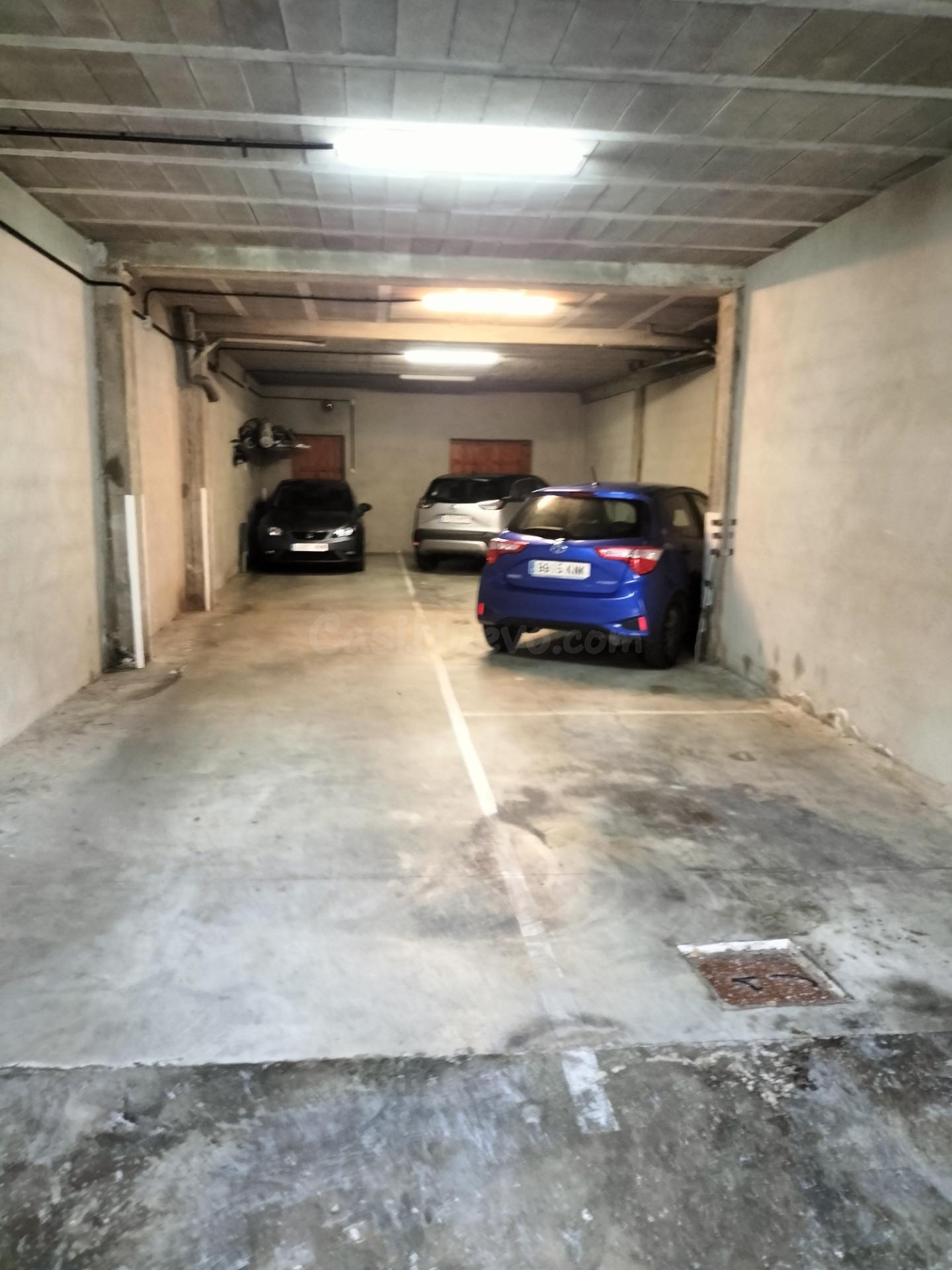 GARAJE CON PATIO PARA CAMBIO DE USO A VIVIENDA - foto 2