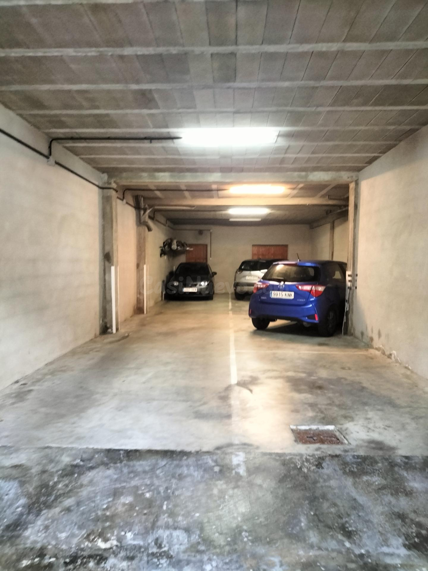 GARAJE CON PATIO PARA CAMBIO DE USO A VIVIENDA - foto 3