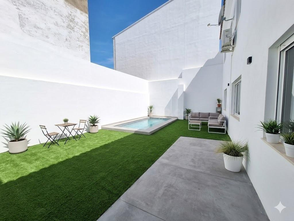 Gran oportunidad en Castalla: casa amplia con patio y garaje