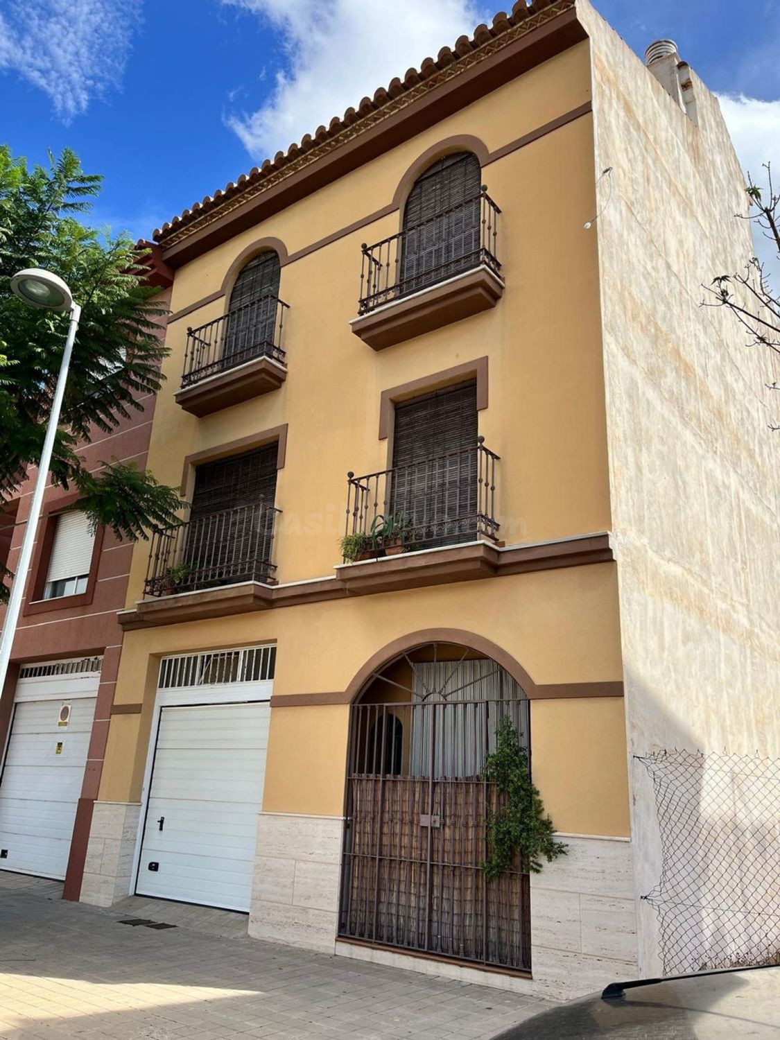 ESTUPENDA CASA EN CARCHUNA