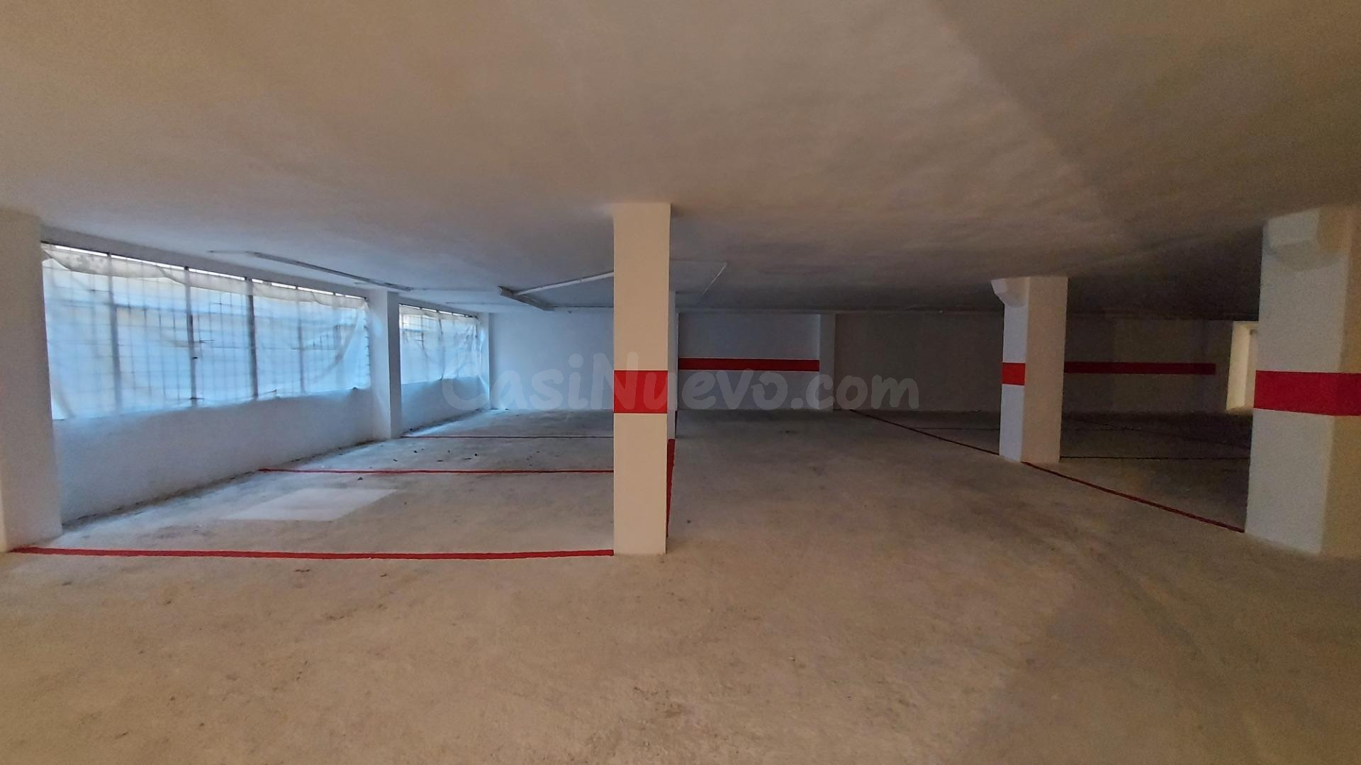 ALQUILER DE 39 plaza de coche y 33 trasteros