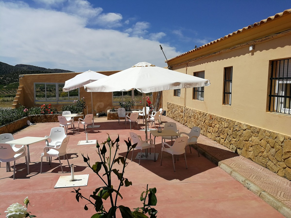 HOSTAL PARA EL DESCANSO CON ENCANTO Y BUEN ACCESO, EN SIERRA