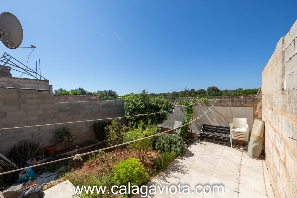 Piso amplio y luminoso con terraza privada en venta en Ses Salines